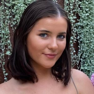 Meet your Posher, Isabella